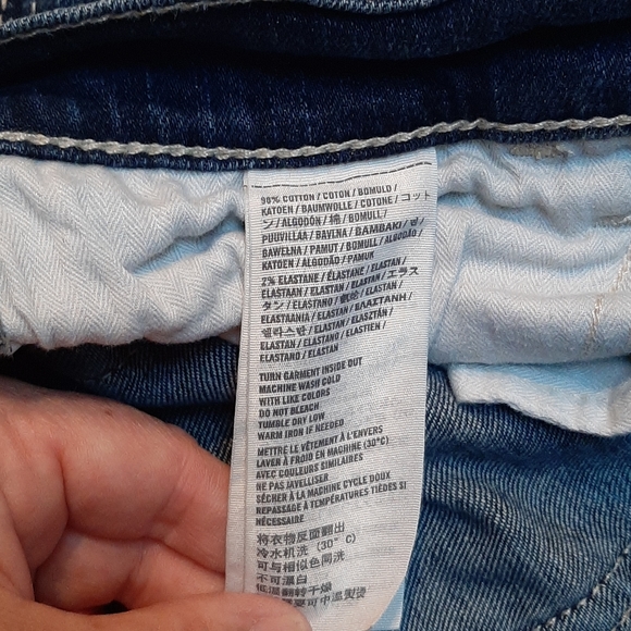 Ladies Hollister high rise jean shorts - Picture 5 of 5